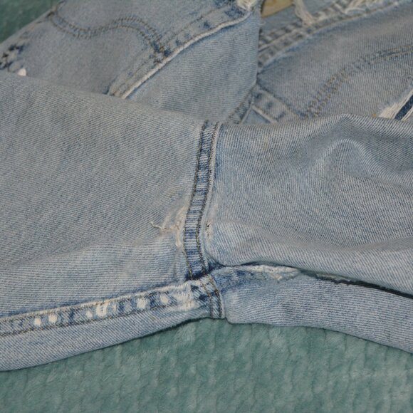 Lee | Absolutely Destroyed Ripped Baggy Jeans - Picture 2 of 8